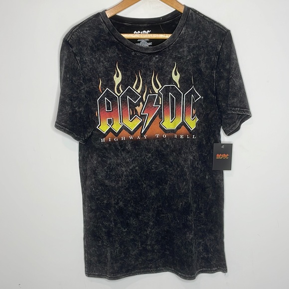 AC/DC | Tops | Nwt Acdc Highway To Hell Tour 979 Tee | Poshmark
